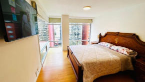 Suite frente al Quicentro Shopping vista frontal piso alto diagonal al Hotel Sheraton